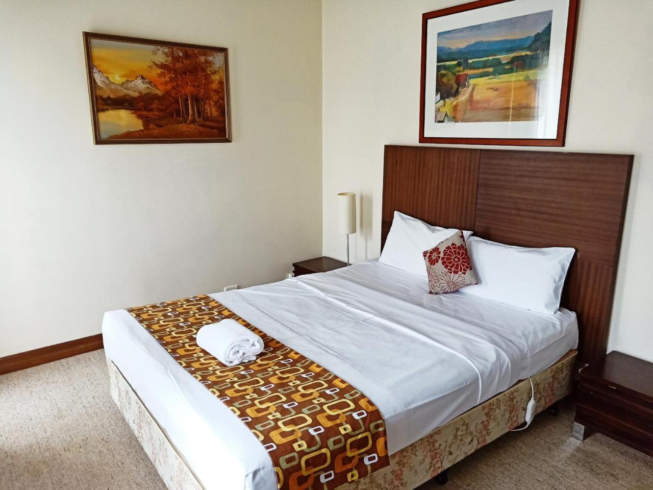 Glen Inn Glen Waverley Buitenkant foto